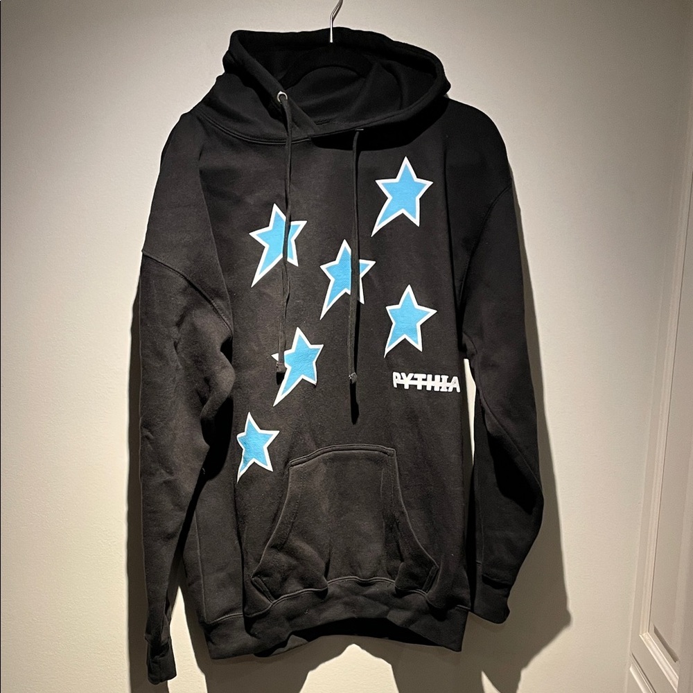 Pythia Men’s Black Star Graphic Hoodie | Streetwear Pullover - Picture 3 of 5